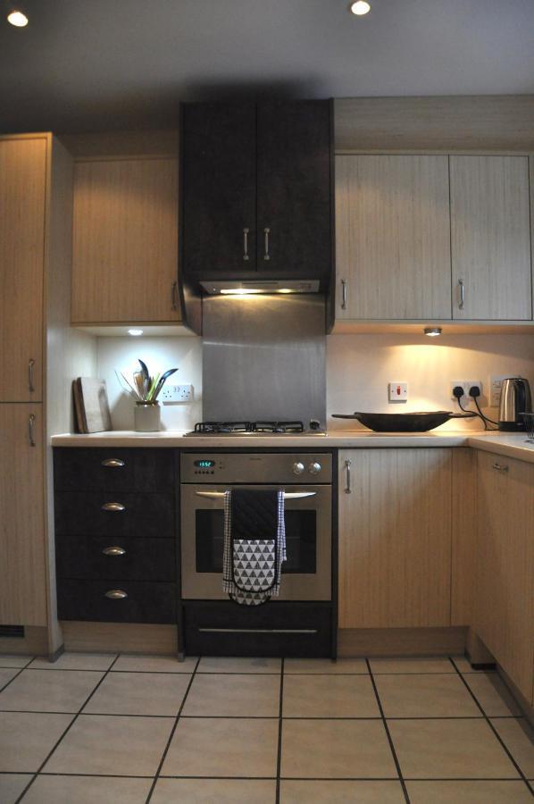 47 Wetherby Way, 3 Bedrooms, Sleeps 6, Easy Walk To Town, Parking, Self Catering, Great View Стратфорд-апон-Эйвон Экстерьер фото