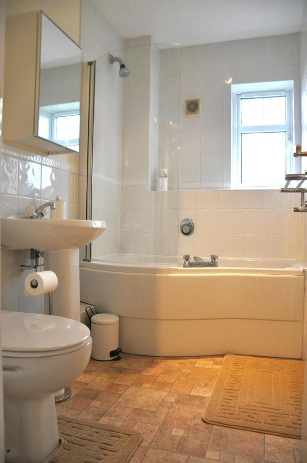 47 Wetherby Way, 3 Bedrooms, Sleeps 6, Easy Walk To Town, Parking, Self Catering, Great View Стратфорд-апон-Эйвон Экстерьер фото